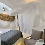 Timedrops Santorini Emporio (Santorini)