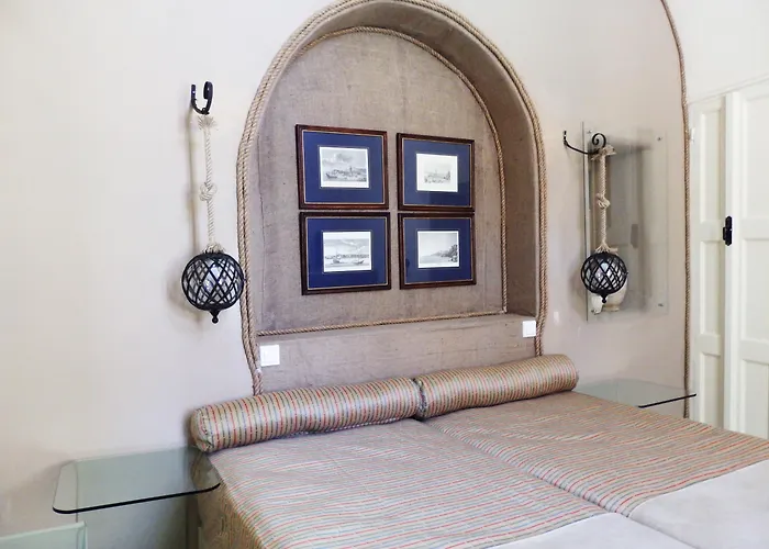 Timedrops Santorini Emporio (Santorini)