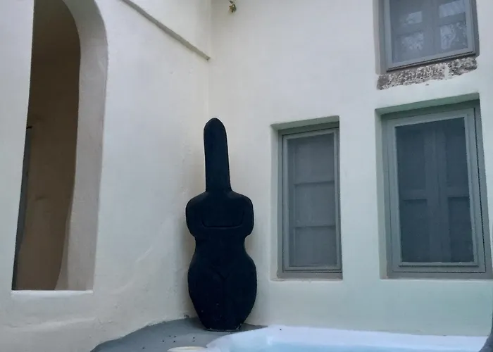 Timedrops Santorini Emporio (Santorini)