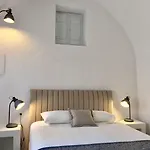 Timedrops Santorini Villa Emporio (Santorini)