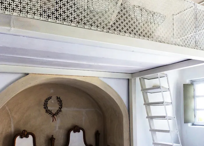 Timedrops Santorini Emporio (Santorini)