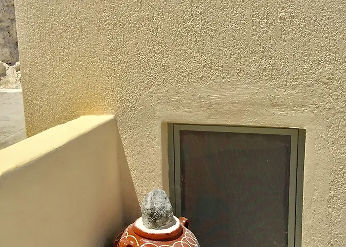 Timedrops Santorini Villa Emporio (Santorini)